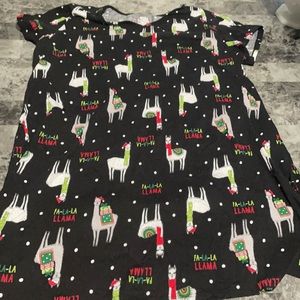 fa-La-la llama women’s sleep shirt
